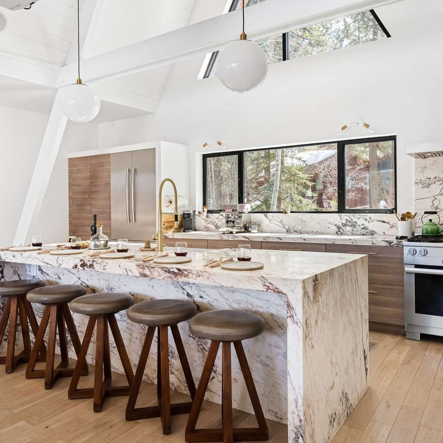 Clean kitchen